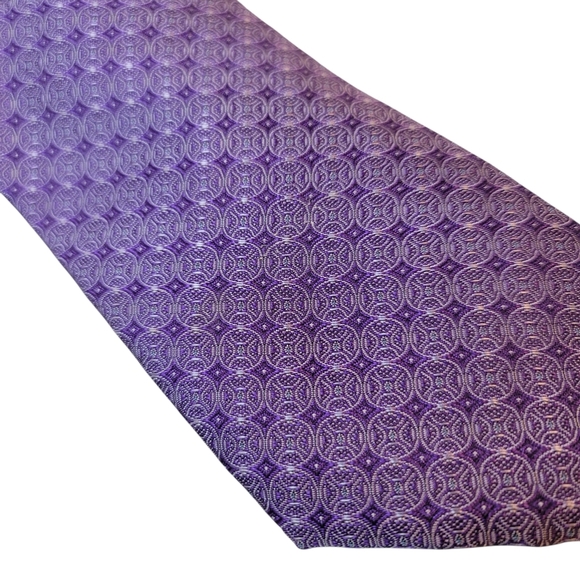 The Men's Store at Bloomingdales Handmade Purple Tie 100% Silk - Picture 2 of 3